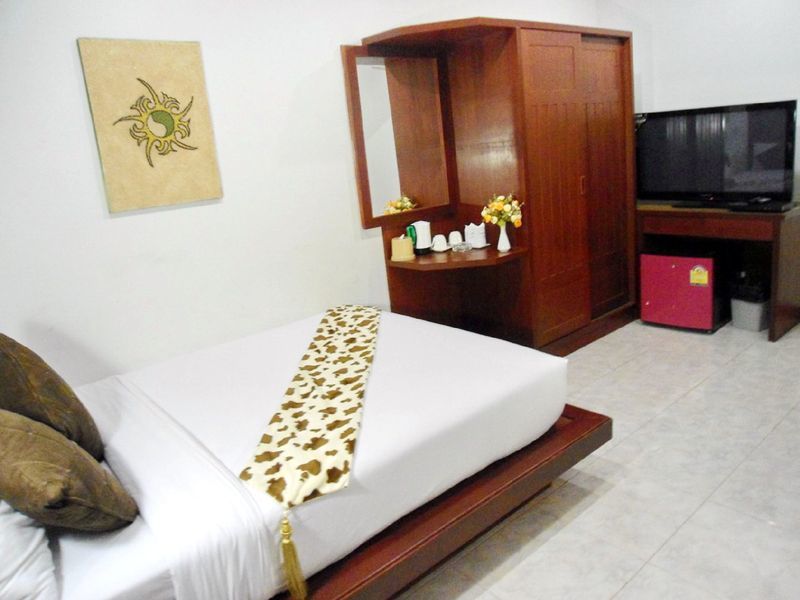 Forest Patong Hotel Luaran gambar