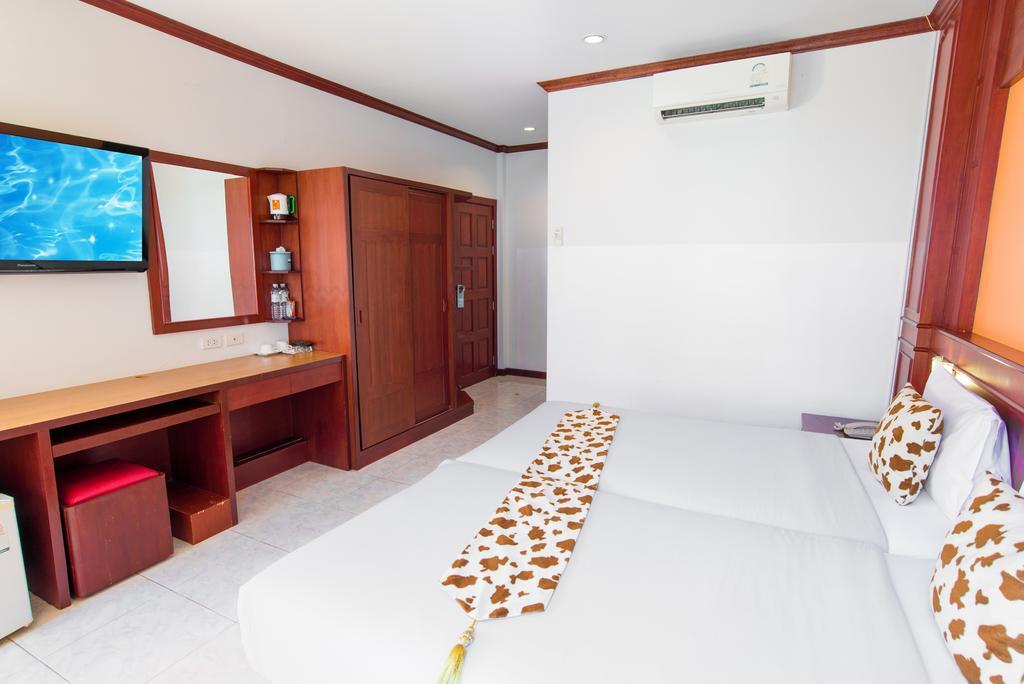 Forest Patong Hotel Luaran gambar