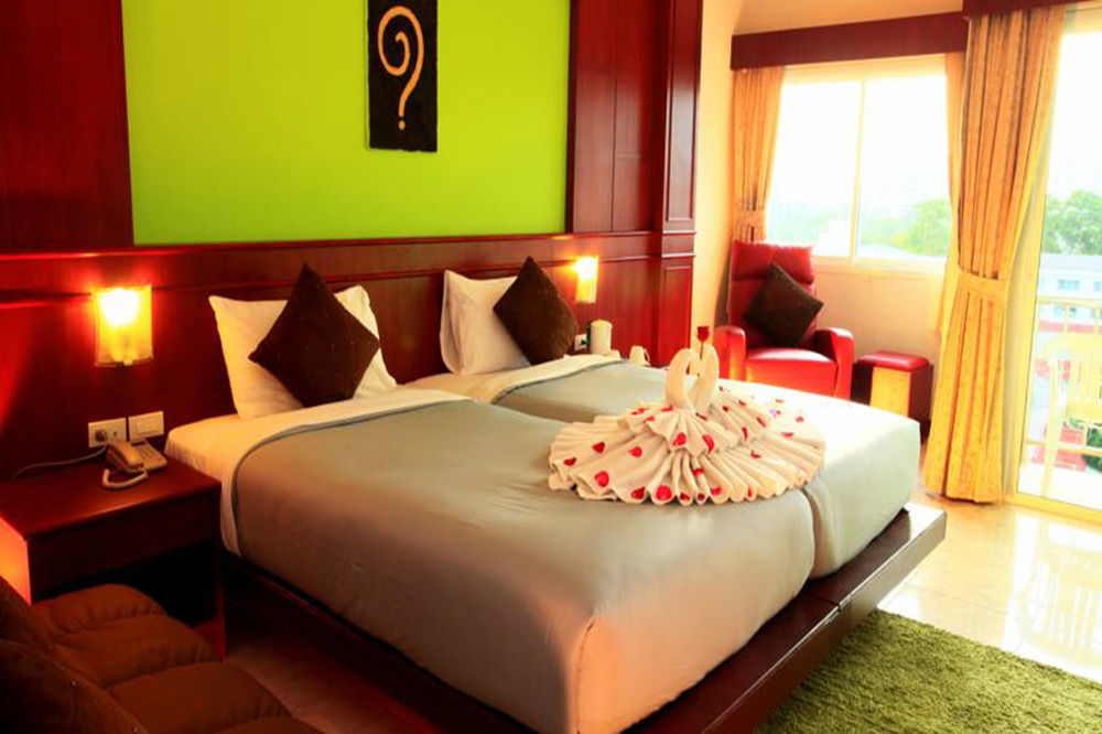 Forest Patong Hotel Luaran gambar